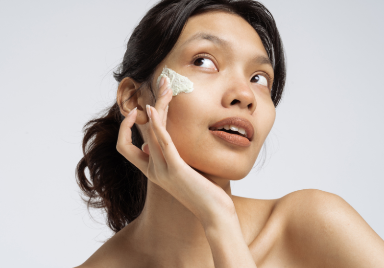 Age Defying Restorative Moisturizer - Image 2